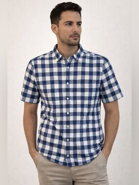 Old Navy Men’s Medium Blue White Gingham Button Down Shirt NWT Short Sleeve